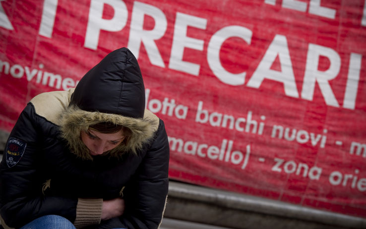"Un contratto su due dura un mese" - DATI del primo trimestre 2014 sull’occupazione italiana